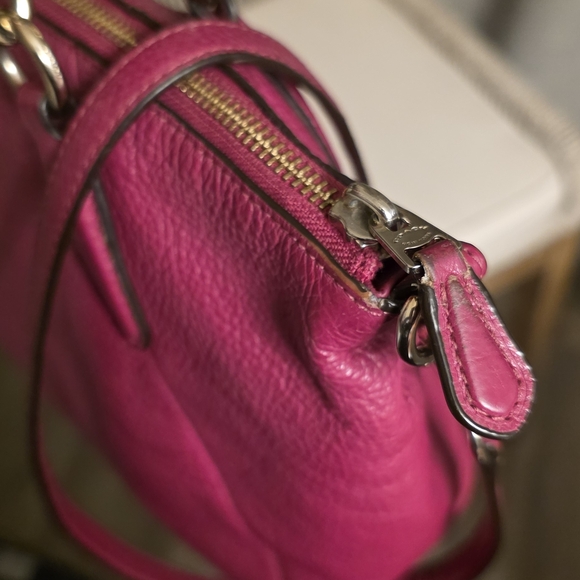Coach Pink Kelsey Shoulder or Crossbody Bag F36675 - Picture 8 of 9